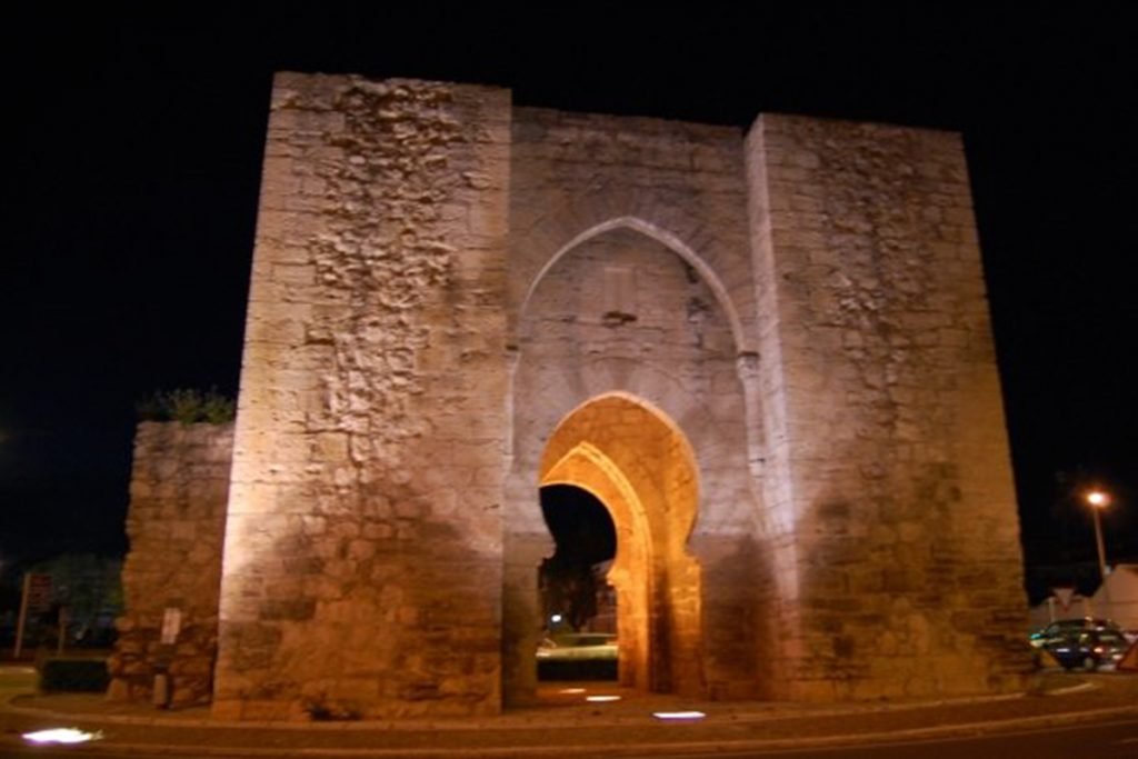 Puerta de Toledo de Ciudad Real. Consulta de Psicología de Mar Milla.